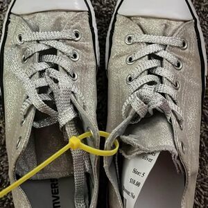 Converse low tops womens size 5 grey/silver